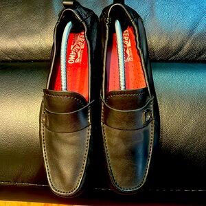 Black Ferragamo Driver